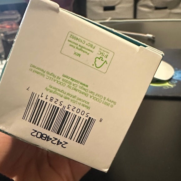 COOLA Radical Recovery Moisturizing Lotion - White - Picture 6 of 7